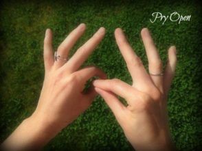 dowsing with fingers pry open